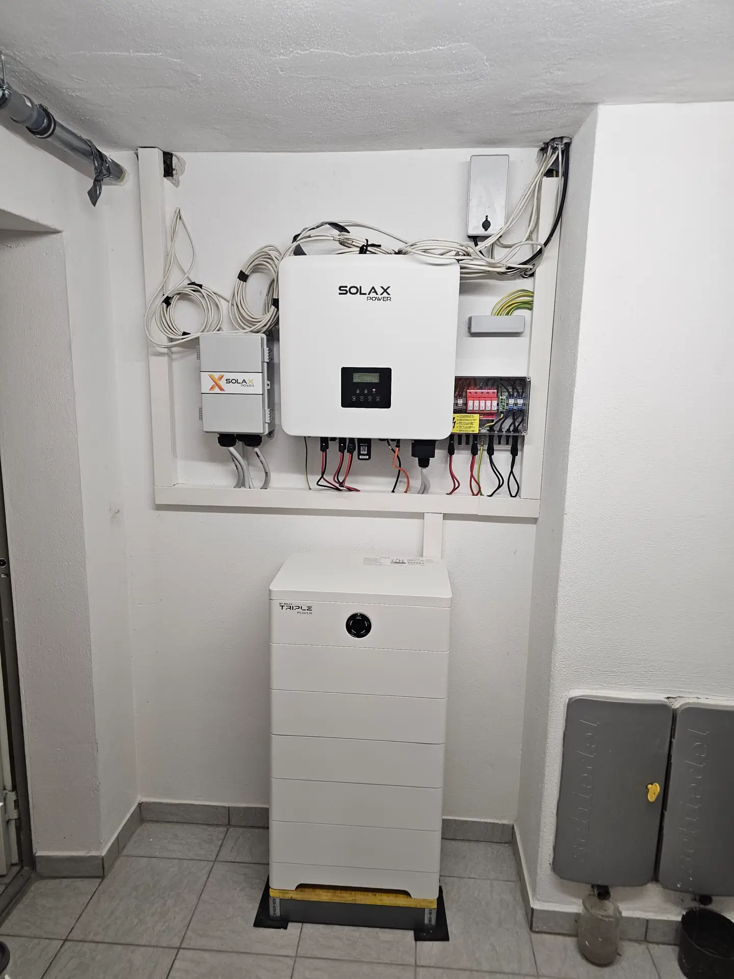 Batteriespeicher Installation